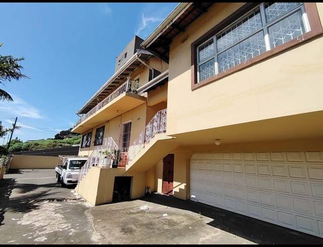 11 BEDROOM HOUSE FOR SALE IN SYDENHAM